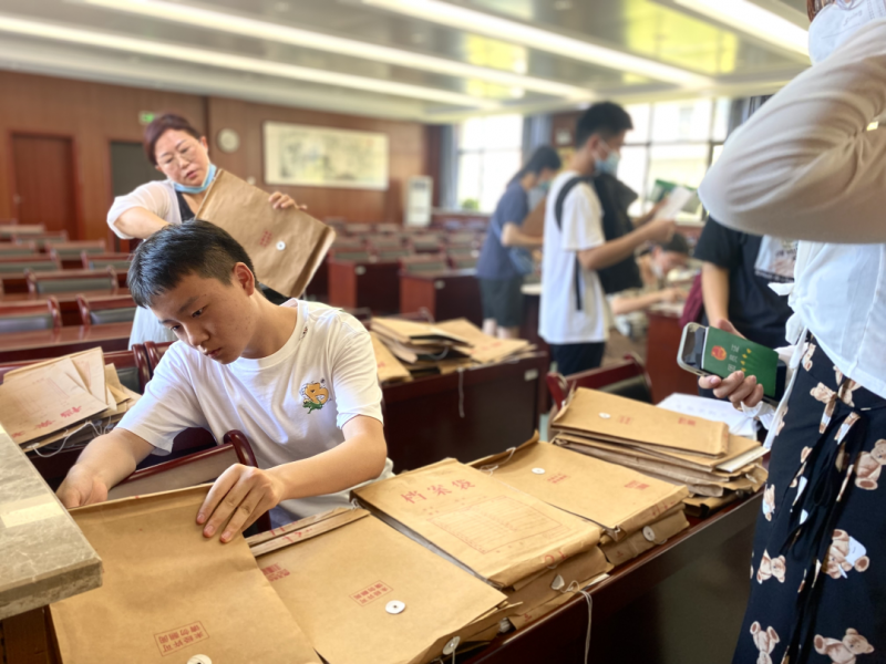 �Ϸ����������ɈF�M���P(gu��n)ϵ�D(zhu��n)������