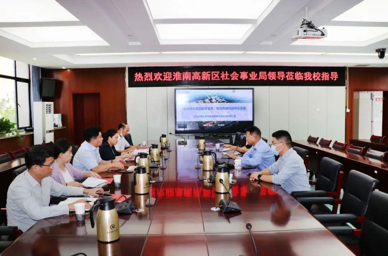 �����и��^����F�W�R�Ϸ����п��콻��