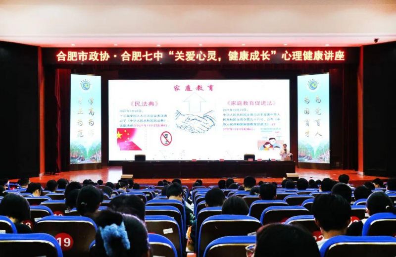 �Ϸ������f��Ϸ����С��P�����`���������L�������������v��