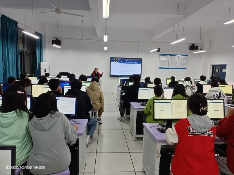 �Ϸʹ��I�WУ�_չ���������֪�R��ِ���