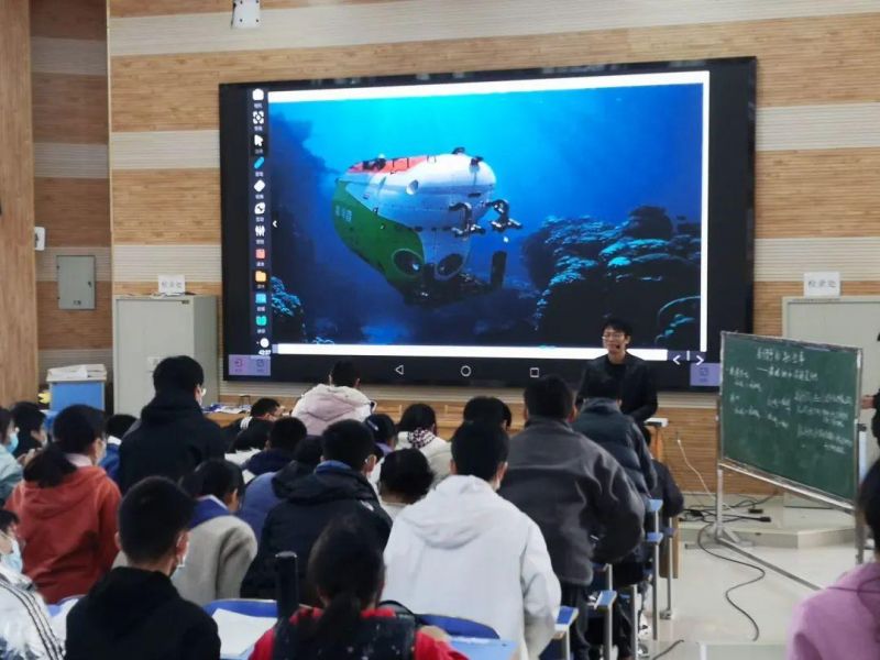 �Ϸ��и��л��W(xu��)��Ԫ�̌W(xu��)չʾ�n���(d��ng)�ںϷ��е����ЌW(xu��)�e��