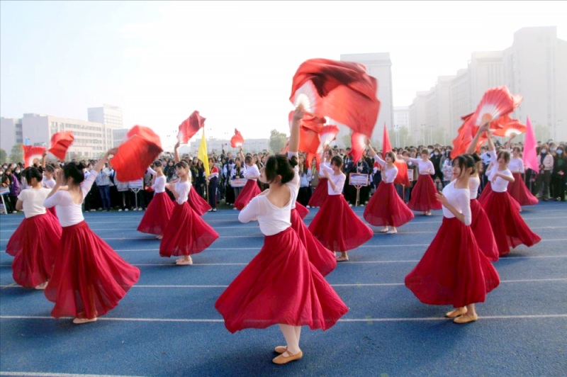 �I(y��)�����ĸ�،��W(xu��)�����ӻ�����;�����L(zh��ng)�ɲ�ͨ��