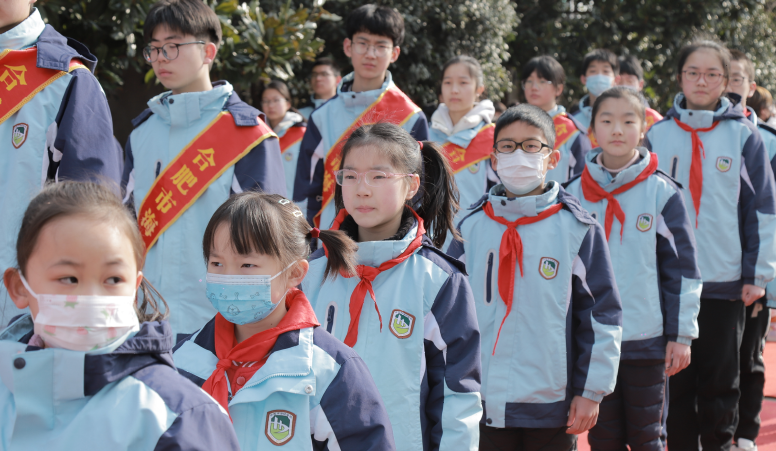 ���٣��e�����A����ҕ