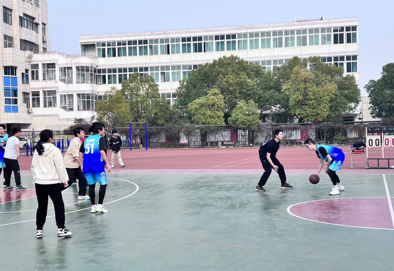 �Ϸʰ�����ɽ��У��һ�꼉�e�С��y�ӱ����@��ِ