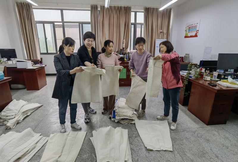 �Ϸʹ��I(y��)�WУ����ِ�ٌW������ ͬ�_����չ�L��