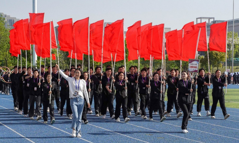 �Ϸʹ��I(y��)�WУ��������\�ӕ���Ϣ���g�W��ِ���ɹ��e�k