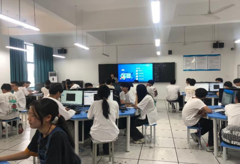 �Ϸʹ��I(y��)�W(xu��)У�ɹ��e�k�м�(j��)���_�n