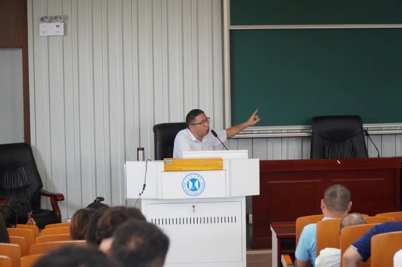 �Ϸʹ��I(y��)�WУ��Ϣ�W���_չ21���̸߿����L�n��