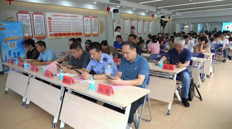 ��ʲô�e�k�׌���С㕽�ȤζӲ�P������ِ��