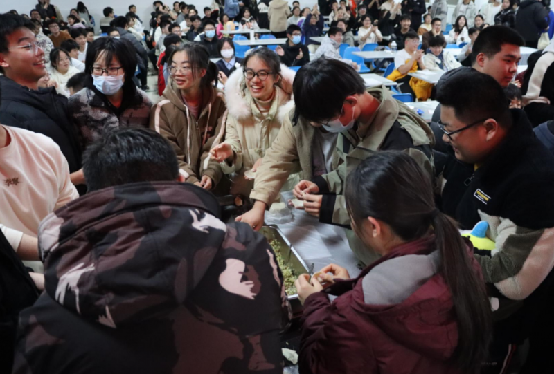 �Ϸʰ��н������F(tu��n)��ɽ��У�e��2023���S�չ�(ji��)���(d��ng)