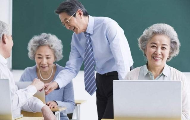 δ�����ꌢ��12�f�y�g�̎����c�̌W