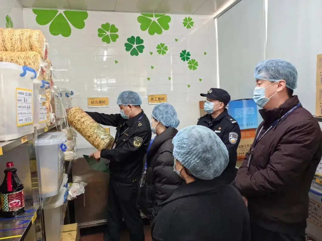 �Ĳ��T�����Ų�У�@ʳƷ��ȫ�L(f��ng)�U�[��