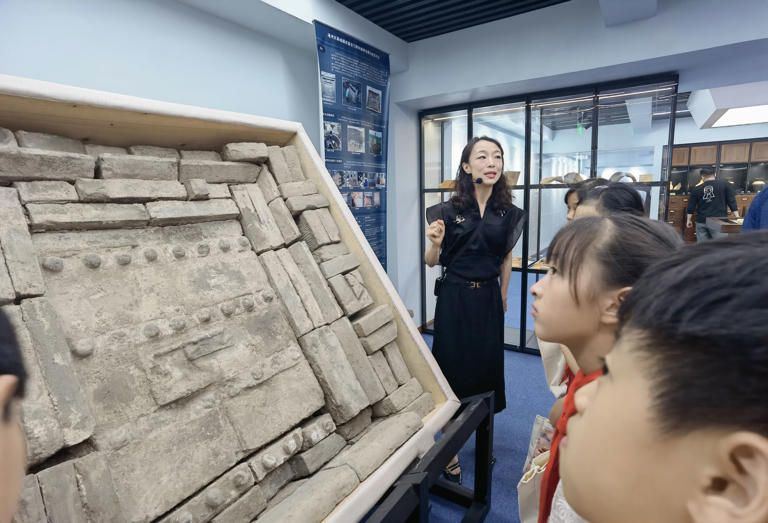 ����11����У�����^��W���_��