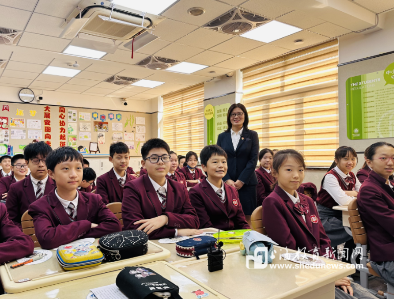 ��ͬ�����մ��ࣺ��ʻ�ӣ����ɳ��L