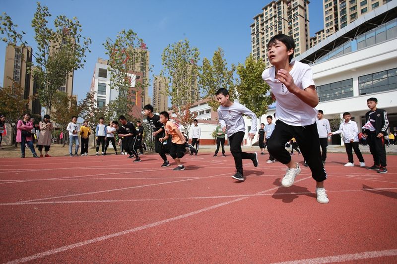 ������С�W����ÿ��һ���w���n