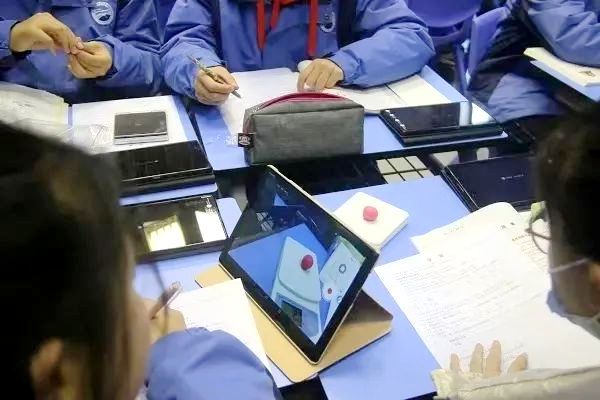 ��ҕ�P(gu��n)ע�Ϸ�����ɽ�^(q��)��AI���x���n�ý̌W(xu��)