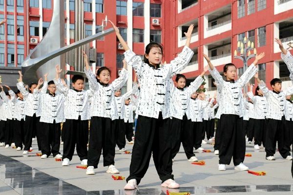 �����н���ϵ�y(t��ng)��һ�r(sh��)�p��(ji��)��ʽ���Ƅ�(d��ng)�����z�M(j��n)У�@��