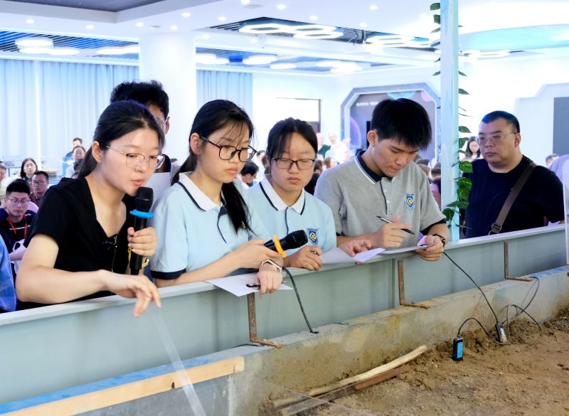 ʲô�ǡ��á��ĸ߿������}��