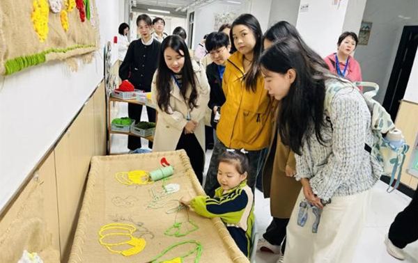 �Ϫ�h���P���ČWУ��һ�������˲����B�ġ��p�򱼸���