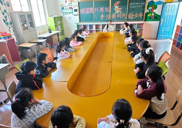 ʮ�����ČW(xu��)У��һ�ô��(du��)ί��푡����Y(ji��)̖(h��o)����Ҏ(gu��)�����{(l��n)�D