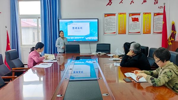 ʮ�����ČW(xu��)У�_չһ�꼉��(sh��)�W(xu��)���w���n