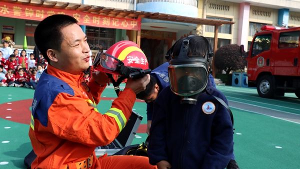 ʯ������׃��@�ό��I��Ԯ��_չ������ȫ�����}���