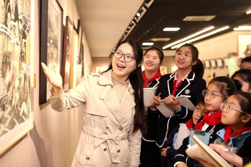 �Ϸ������b��С�W�_չ�����������Єӡ��^У�n��