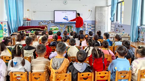 �݌��h��������׃��@�y���Sɽ���������������˹������M(j��n)�@����ƪ��