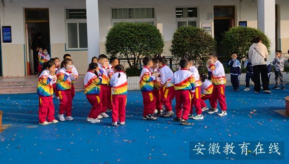 ����С�W(xu��)�_չ������(y��ng)����ɢ����(x��)