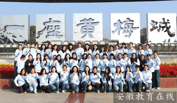 ʯ������׃��@�����ľ���չ�L(f��ng)�ɣ�ȫ�����ٰl(f��)չ