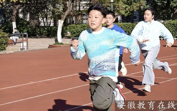 ꖹ�С�W�w�|(zh��)�����_���\�ӕ��A�M�e��