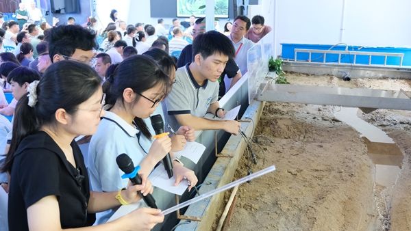 ��푅f(xi��)ͬ�������£��۽������ˡ���(chu��ng)��˼�S�c�Ҹ���