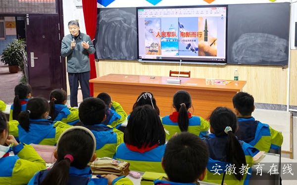 ���ഺ���ٺ��x�������}���v���M(j��n)����С�W(xu��)