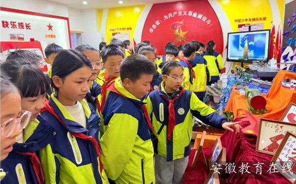 ���t�I(l��ng)���(��i)��(gu��)����AI���}��Ʒչ���R��·С�W(xu��)�����(du��)���(d��ng)������