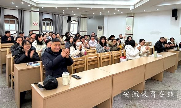 ����С�W(xu��)��ʮ�Čö��ν̴����������_���۽�AI�x�� ���L2026�l(f��)չ��ƪ