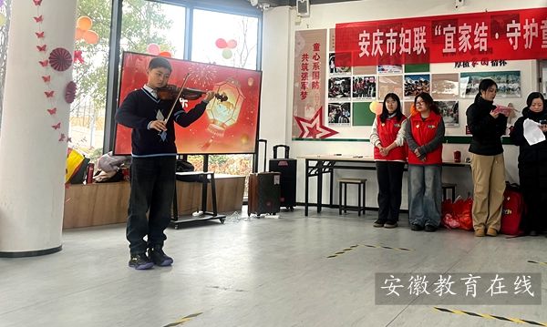 ���c�е�·��һС�W־Ը�������D�P�ۻ��