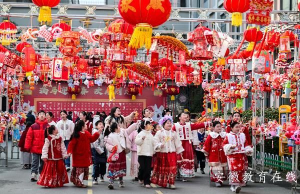 ���Rӭ�´� �g���[Ԫ�� �����������׸����С�W(xu��)�_չԪ����(ji��)���}���`���