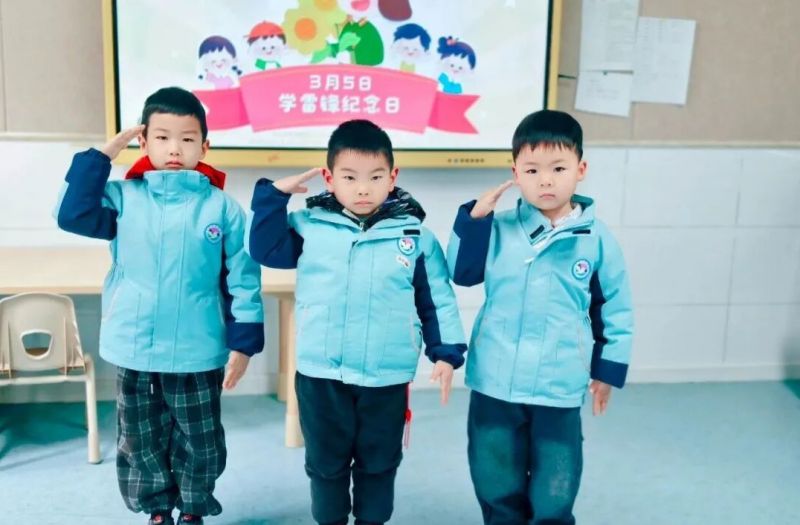 �Ϸ��׽̼��F(tu��n)�Н��Ͻ��^�׃��@��ͯ�ČW(xu��)���h ���°���L(zh��ng)