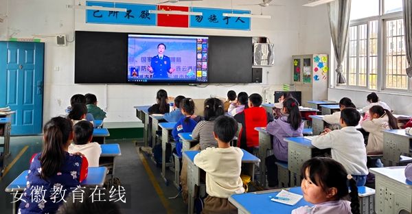 ʮ�����ČWУ�M�������տ�����������ȫ���_�n