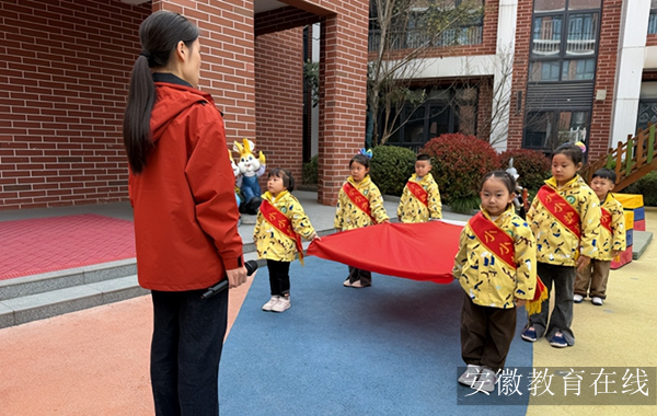 �Ϸ��а��c·�׃��@ӭ��·�ֈ@����ͨ��ȫʼ���ģ����������`����